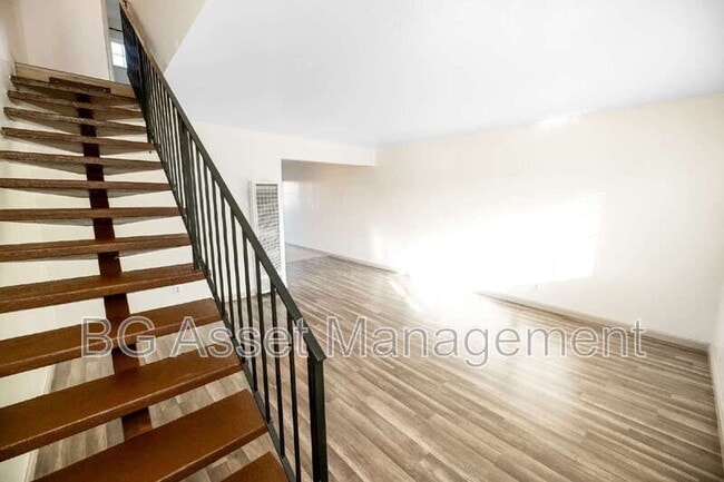 Building Photo - 1640 Barrus Ave