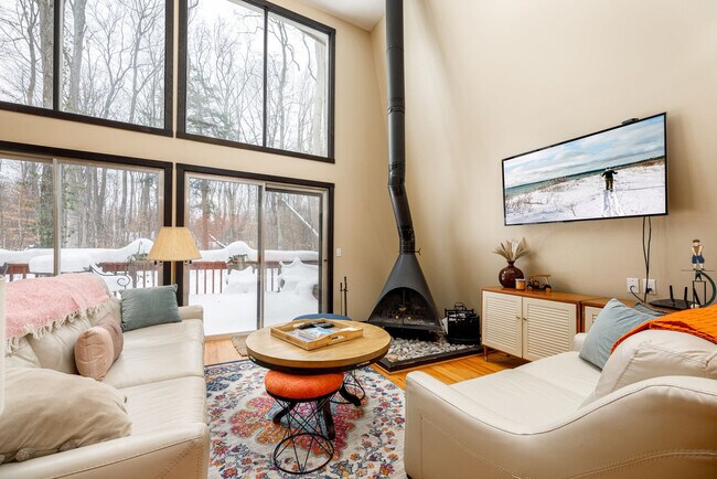 Foto del edificio - 2510 Cherry Ln