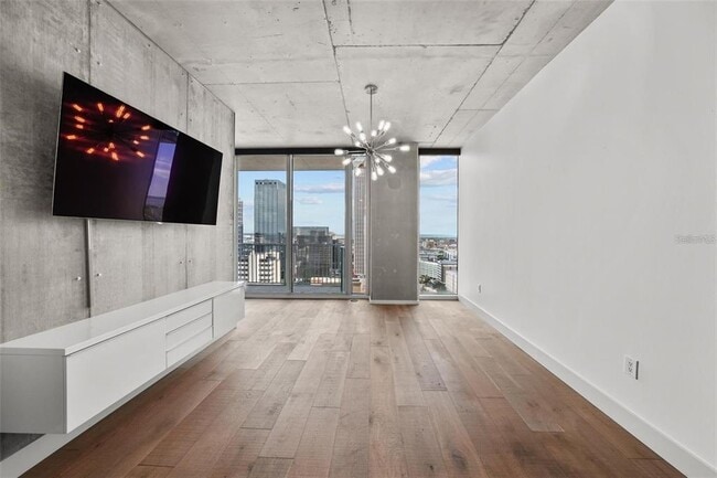 Foto del edificio - 777 N Ashley Dr