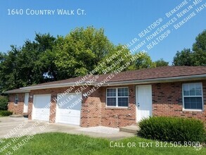 Building Photo - 1640 Country Walk Ct