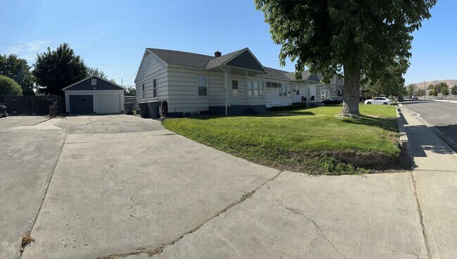 Foto del edificio - RIchland Duplex for Lease
