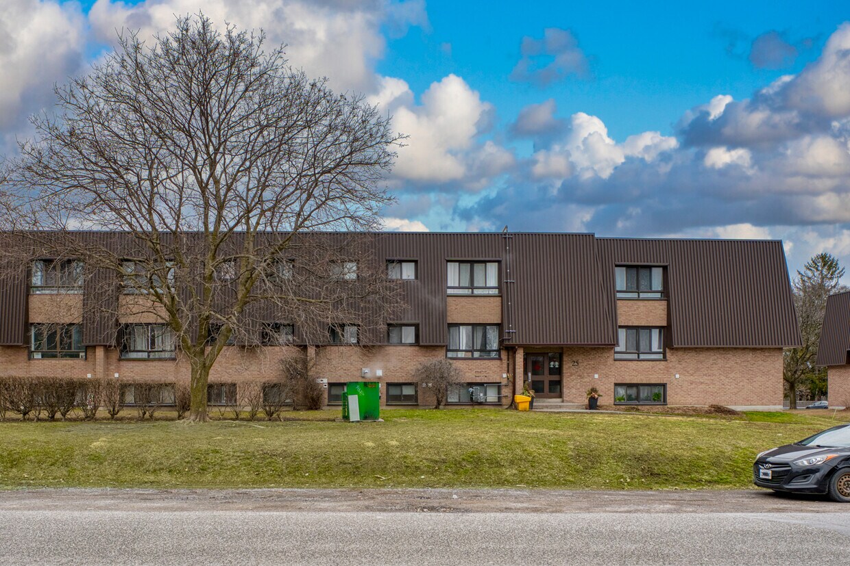 Primary Photo - Briceland Apartments