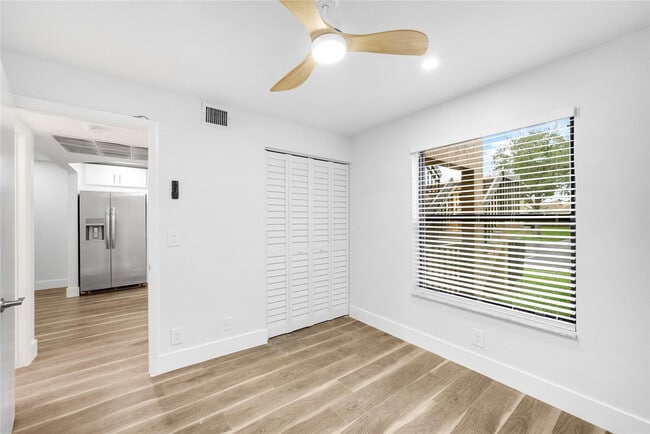 Building Photo - 21905 Lake Forest Cir