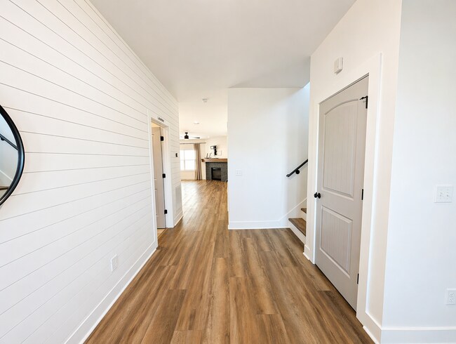 Foto del edificio - Lovely Weaverville Rental w/ bonus space