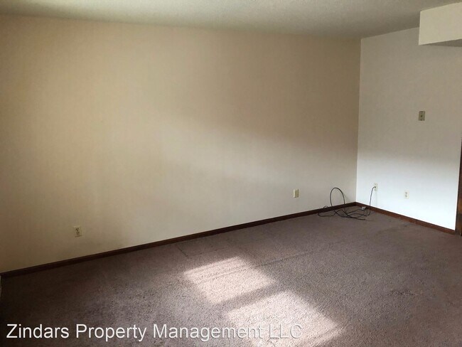 Building Photo - 209 Martin Ct