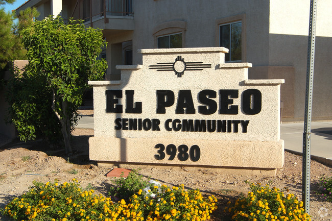 Foto del edificio - El Paseo Senior Apartments