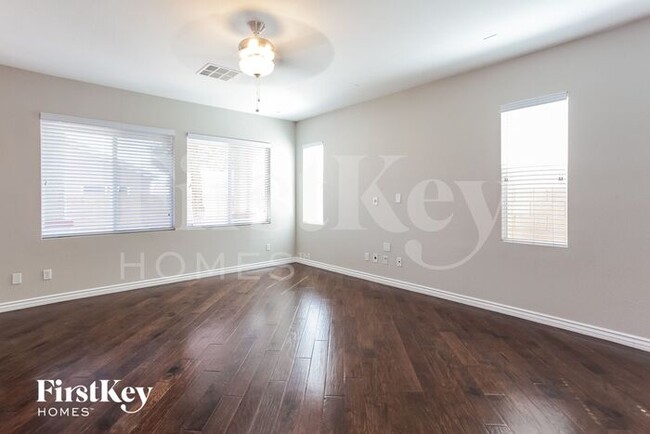 Building Photo - 7340 Chesapeake Cove St