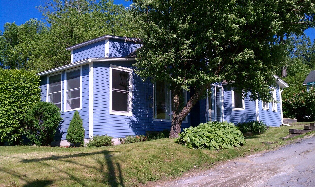9 Suncrest Ter, Colchester, VT 05446 House Rental in Colchester, VT