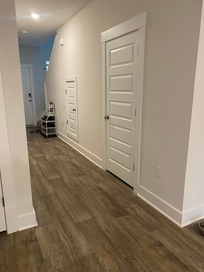 Building Photo - 8924 Brigade Trail