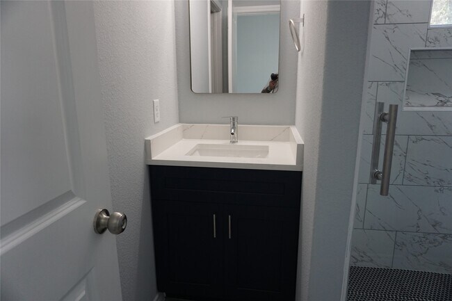Foto del edificio - 11753 White Cedar St