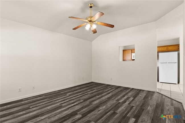 Building Photo - 1405 Chips Dr
