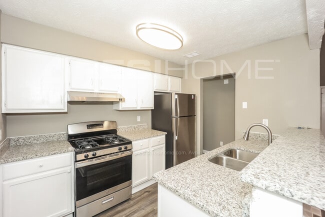 Building Photo - 6369 Valley Dale Dr