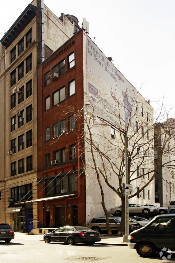 Primary Photo - 10 Beach St