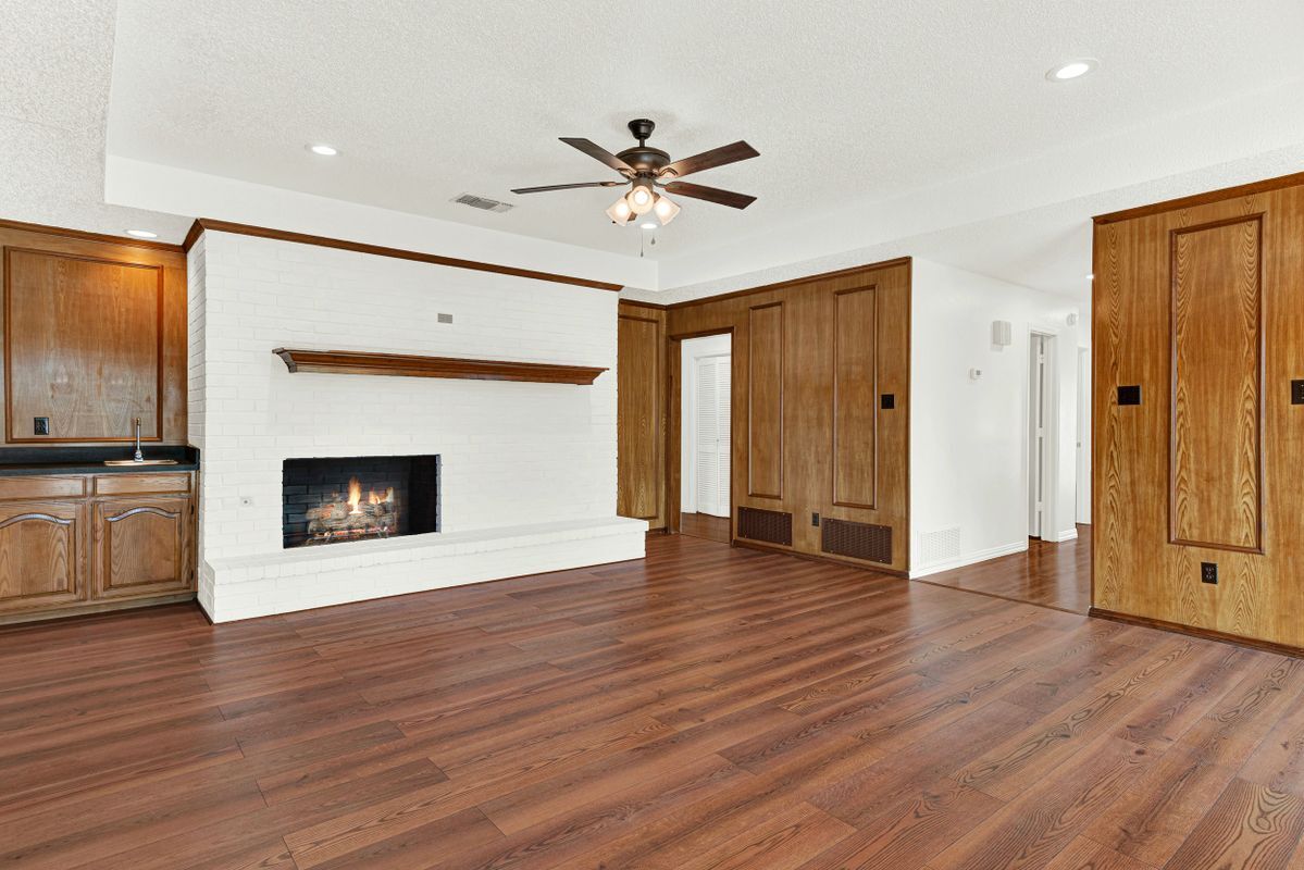 Foto del edificio - 2713 Pinery Ln