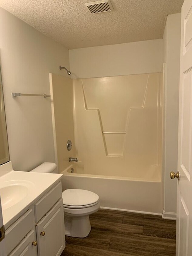 Primary Photo - 4616M McClelland Dr