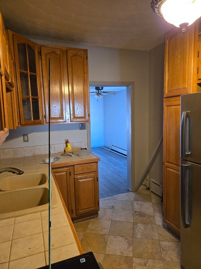 Building Photo - 345 W 3rd St