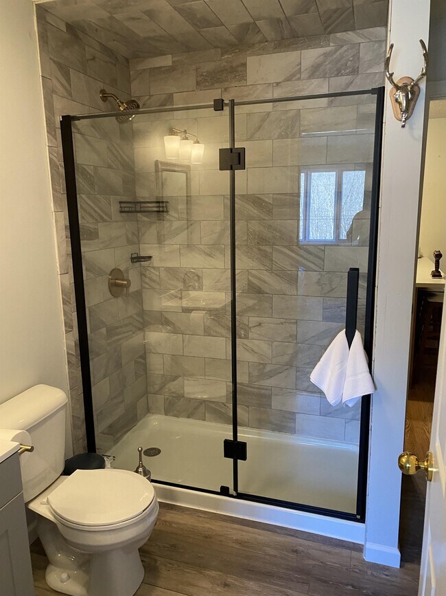 Building Photo - 227 Main St