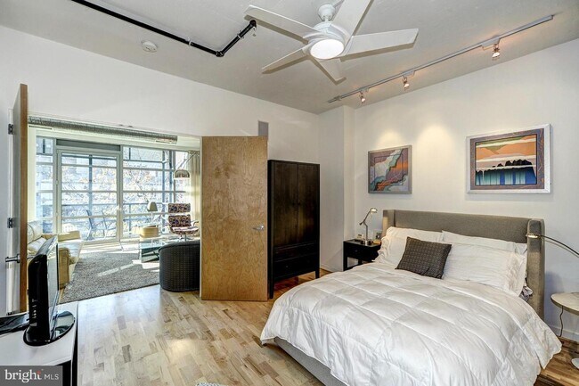 Foto del edificio - 1125 11th St NW