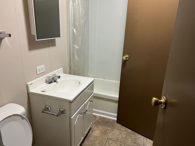 Building Photo - Singlewide Mobile Home in Pinetops