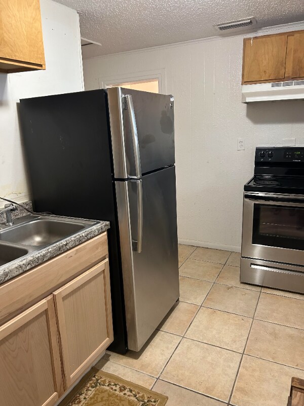 Foto del edificio - 1717 E 20th St