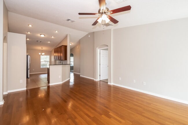 Building Photo - 16247 Magnolia Grove Way