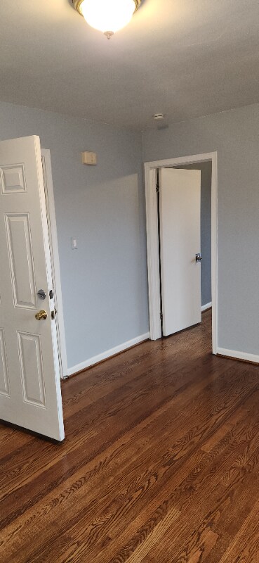 Building Photo - 24930 W Outer Dr