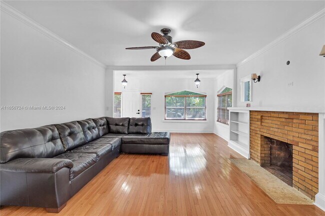 Foto del edificio - 339 SW 18th Terrace