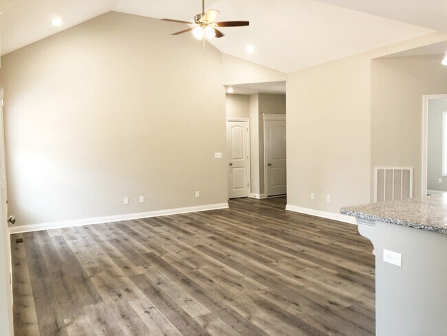 Foto del edificio - 598 McIntyre St