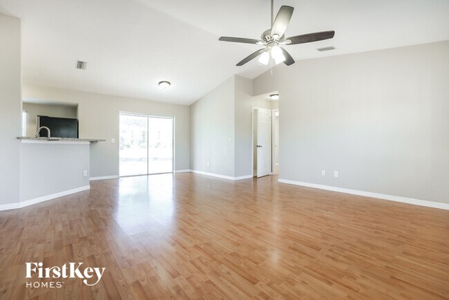 Building Photo - 2449 Alesio Avenue