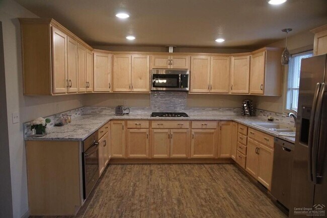 Foto del edificio - 1444 NW Canyon Dr