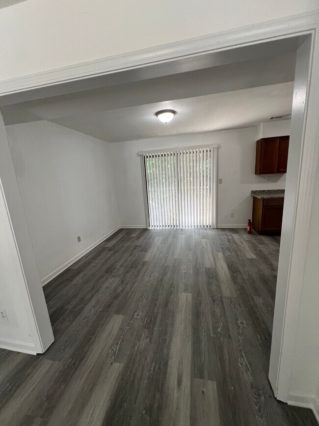 Foto del edificio - 424 Tarragon Wy SW