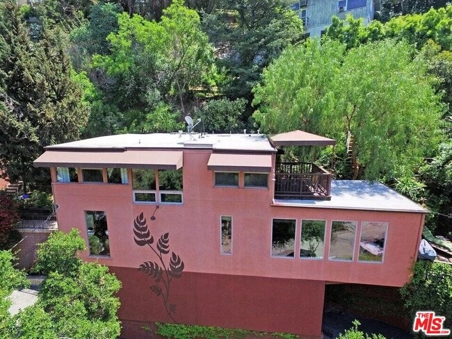 Foto del edificio - 8296 Gould Ave
