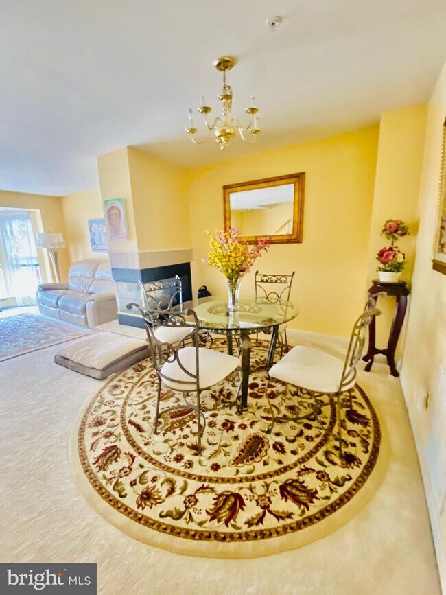 Foto del edificio - 8613 Otter Creek Rd