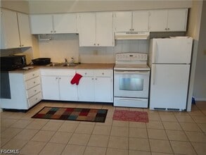Building Photo - 4901 Victoria Dr