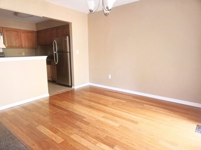 Foto del edificio - 41555 Bedford Dr