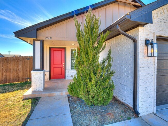 Building Photo - 2508 NW 199th St