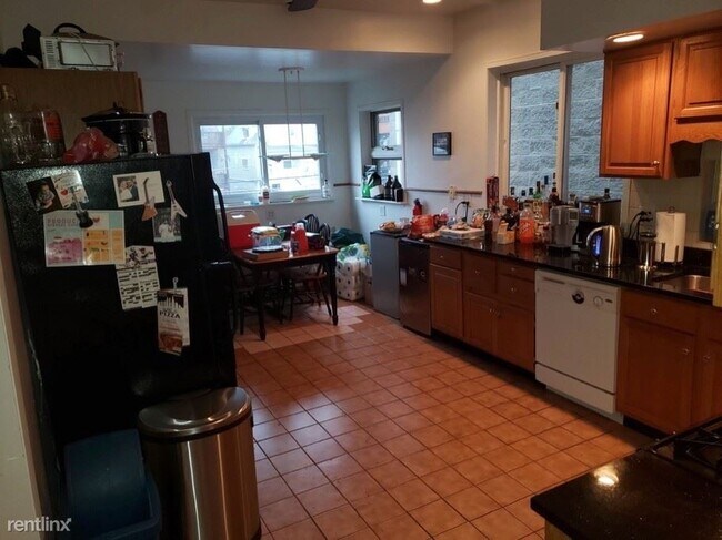 Building Photo - 4 br, 2 bath Duplex - Urban Abodes Attract...