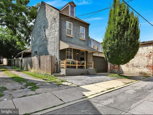 Foto del edificio - 338 W Grant St