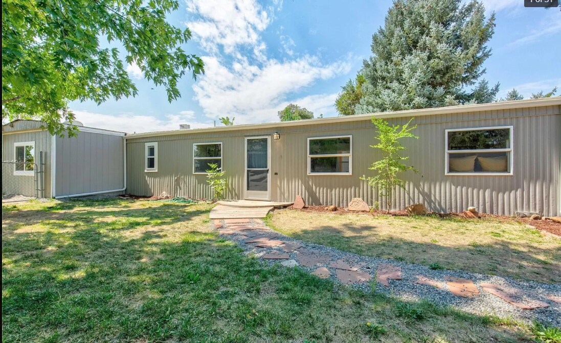 1098 Glen Dale Cir, Dacono, CO 80514 Apartments in Dacono, CO