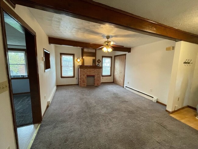 Building Photo - Fulton Rd Triplex