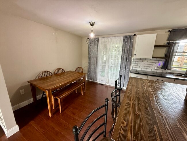 Building Photo - 5526 Taormina Dr