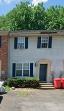Building Photo - 318 Old Forge Dr