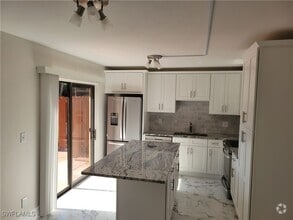 Building Photo - 12350 Woodrose Ct
