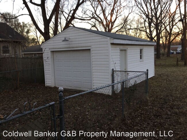 Building Photo - 1 br, 1 bath House - 436 NE Arter