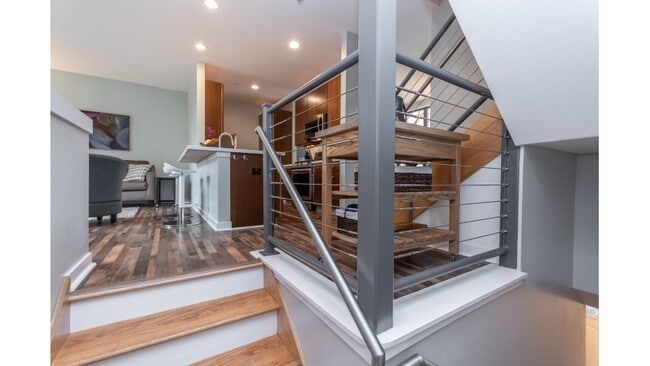 Building Photo - 327 Mill Reserve Dr