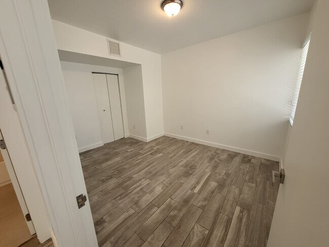 Foto del edificio - 551 Michigan Ave