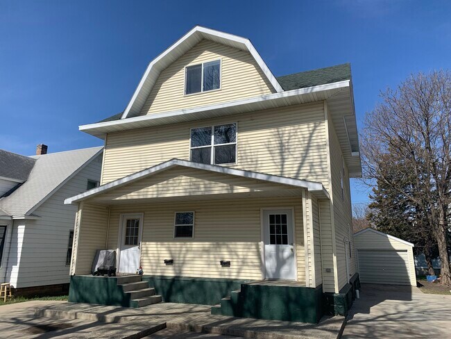 Exterior - 105 1st St SW