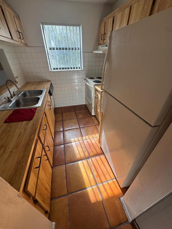 Foto del edificio - 6031 Shakerwood Cir