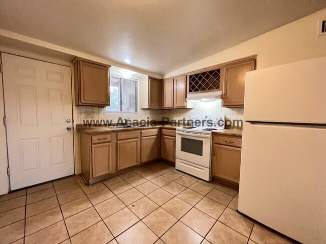 Foto del edificio - Two Bedroom/One Bath