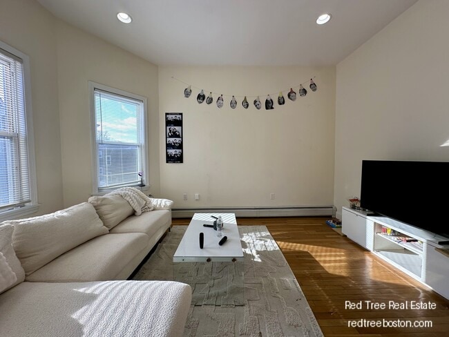 Photo - 143 Hillside St Apartment